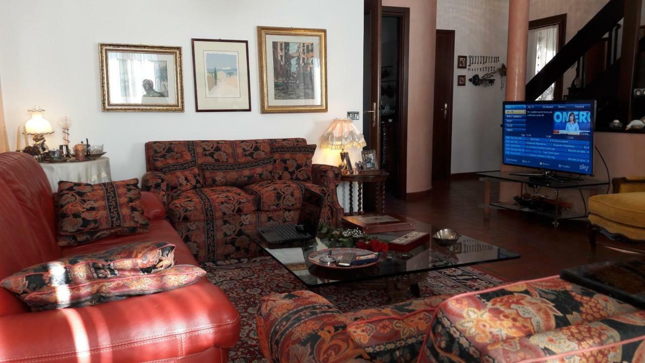 Da zio sasà Acomodação com café da manhã Mirano Exterior foto